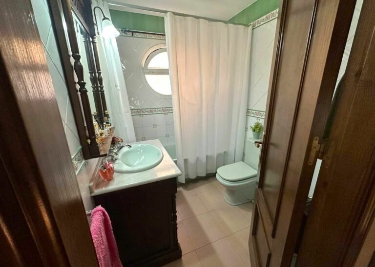 f54fcff671e0a2e282fbf859f108a92e - 12