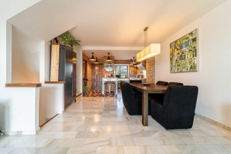 f555224d5aa21b16e853ccfc77ef3fa6 - 12