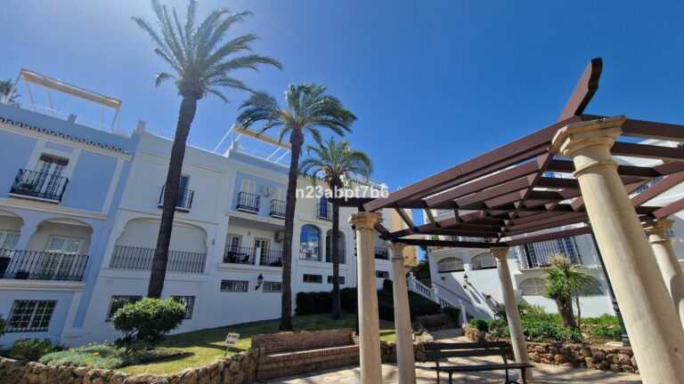 f7a9d7d1a46b1088097722de543a34e0 - 14