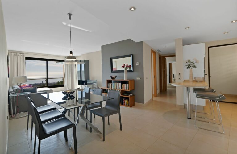 f8fc622445afd14e1c0e188f8f70b245 - 12