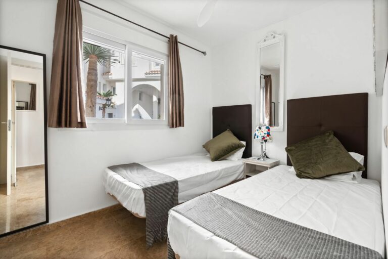 f92c3a2dee2087baafa52812a1c223cb - 14