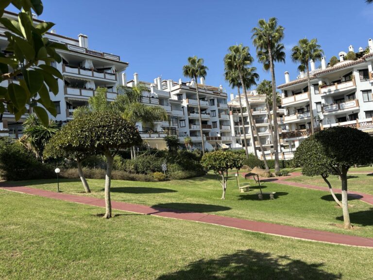 f98aedd6bb24188d08c176d29c3af6e5 - 2