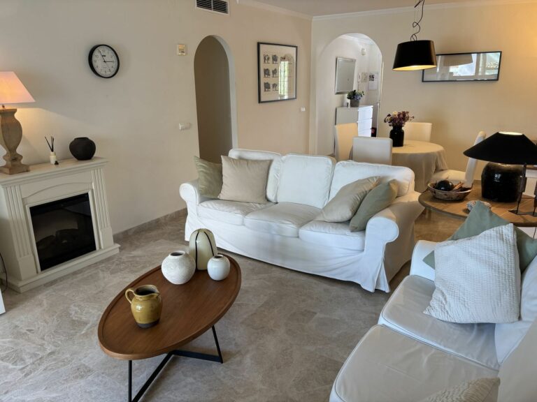 f98aedd6bb24188d08c176d29c3af6e5 - 8