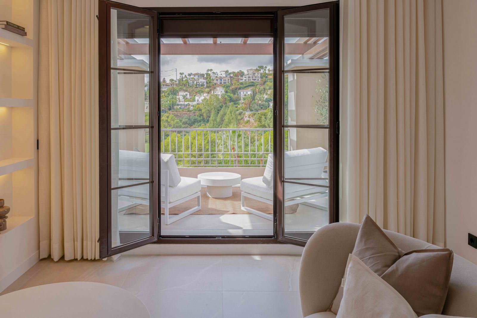 fa0c6f783ba3e18486445e0408525b0c - 13