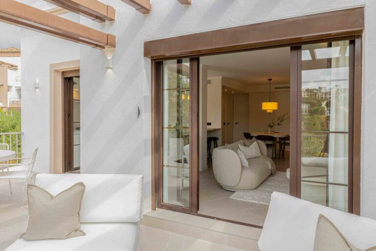 fa0c6f783ba3e18486445e0408525b0c - 14