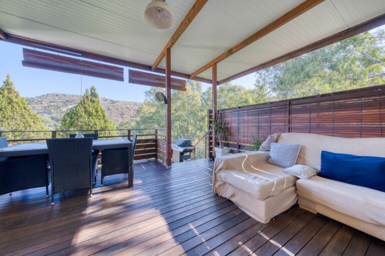 fab3ce47c0dc113916381fe9c5ea9c55 - 11