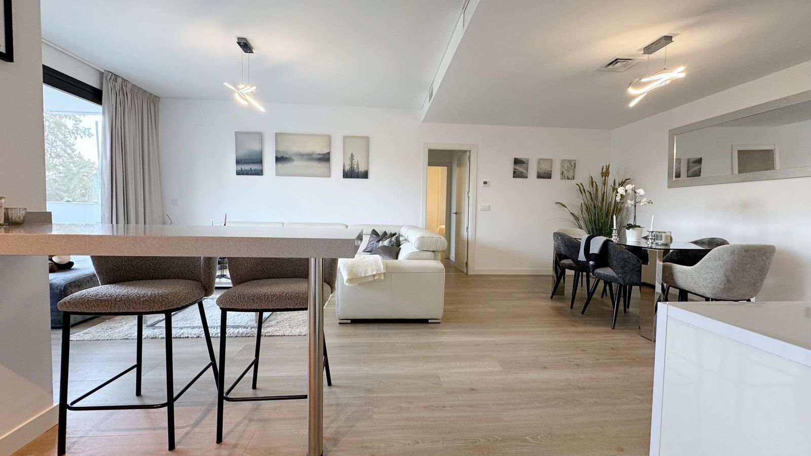 fb1c40e8dad6b81315c59e429c661c82 - 4