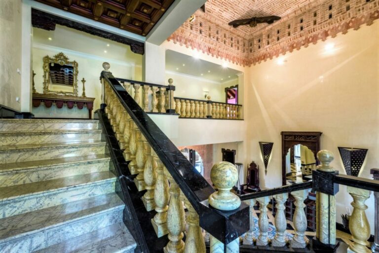 fcacf0a3849a87b45e955ba3677e62f5 - 13