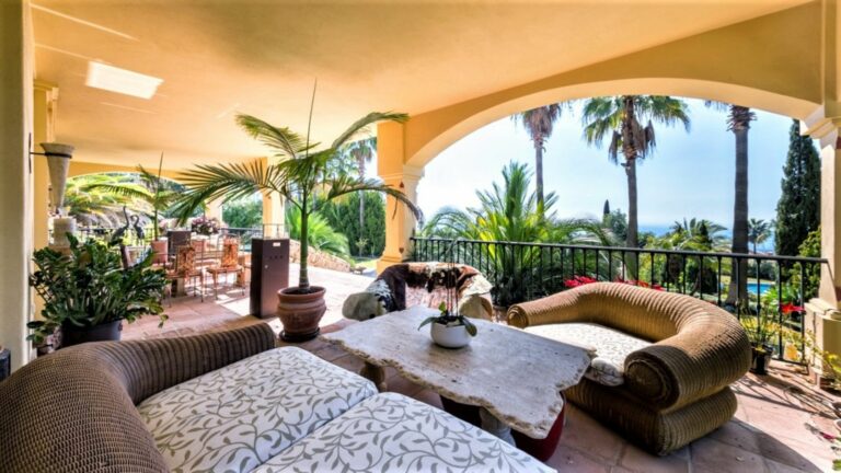 fcacf0a3849a87b45e955ba3677e62f5 - 16