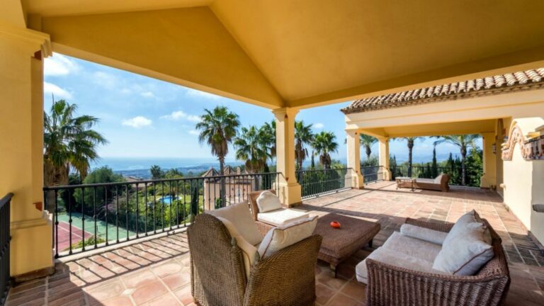 fcacf0a3849a87b45e955ba3677e62f5 - 8