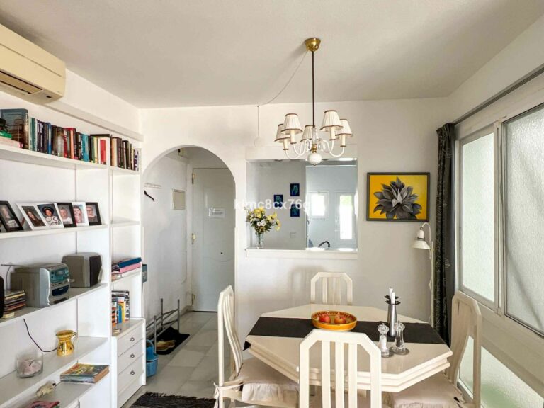 fd55e2589f7448a7f54e6e415d24f52f - 11