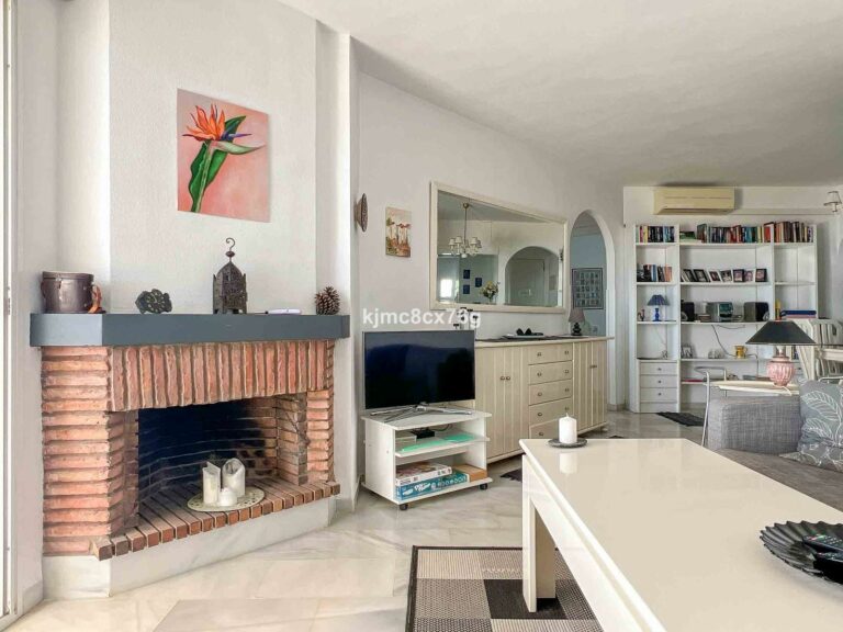 fd55e2589f7448a7f54e6e415d24f52f - 9