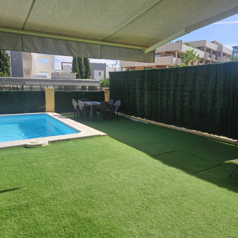 fe093c46ca4f3b21bf3c67983a613d8d - 13