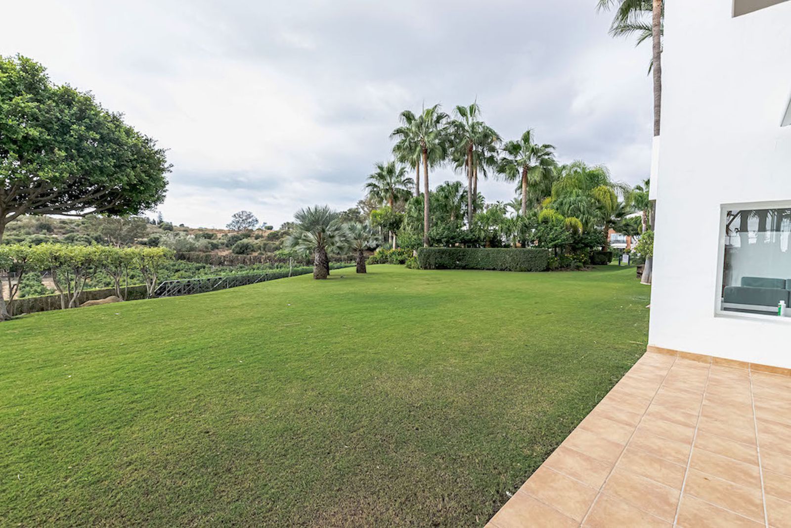 fef6581778a4998fcbce4893e805d4b0 - 5