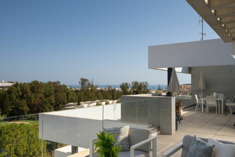 ff18886ca467e8a6ef42d157d8f59168 - 16