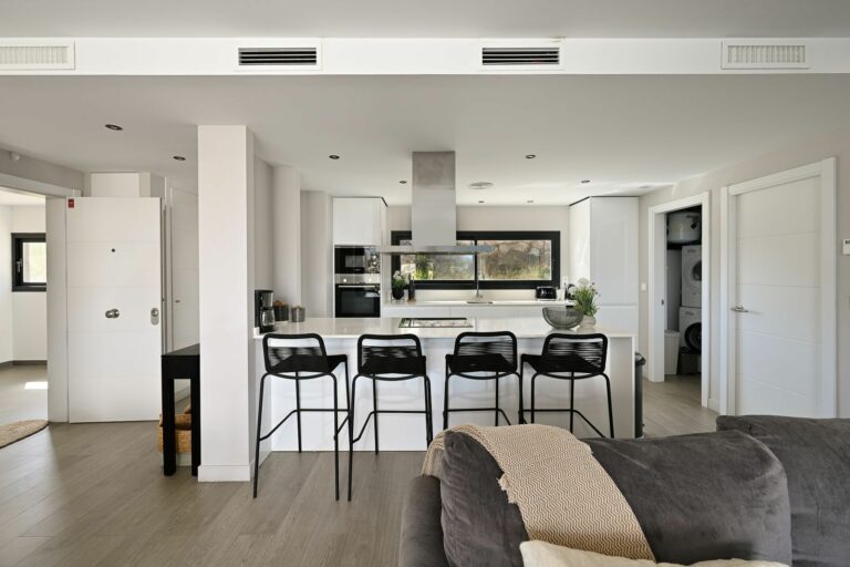 ff18886ca467e8a6ef42d157d8f59168 - 4