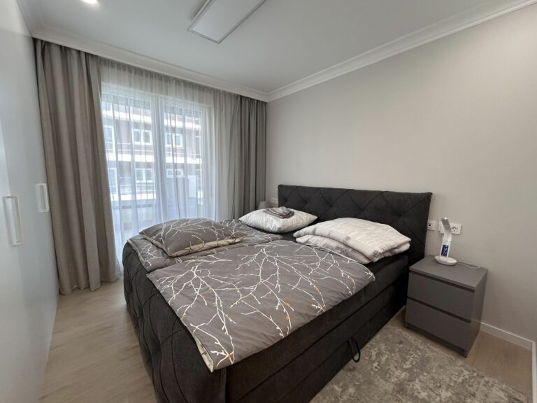 01d66ffd142a8bd749973aa779cd8c3e - 12