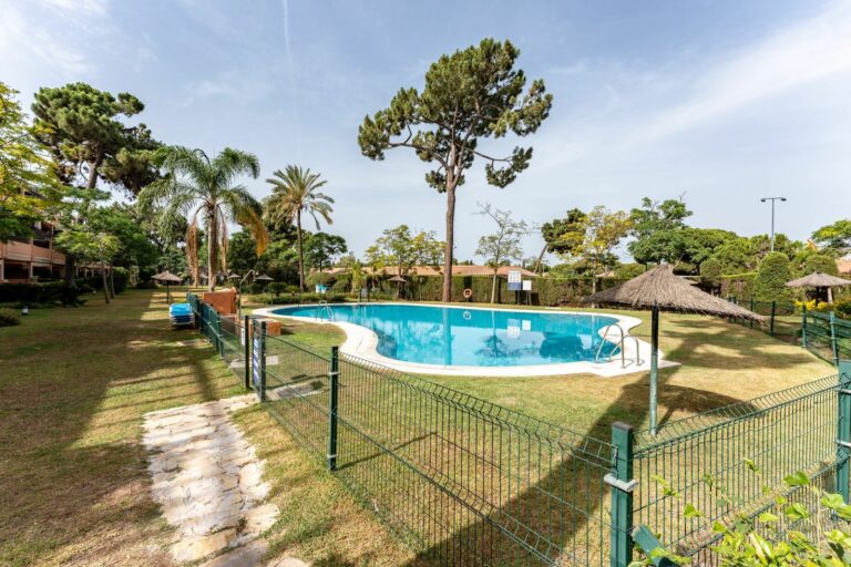 0239fdaeffecb1ec811d4ff6b68464bb - 15