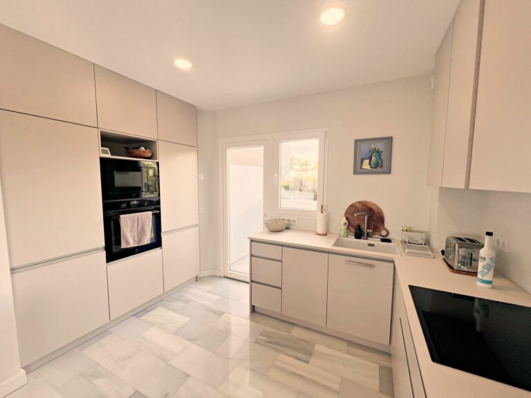 028b79f8fa6eb99290c47456324621af - 4