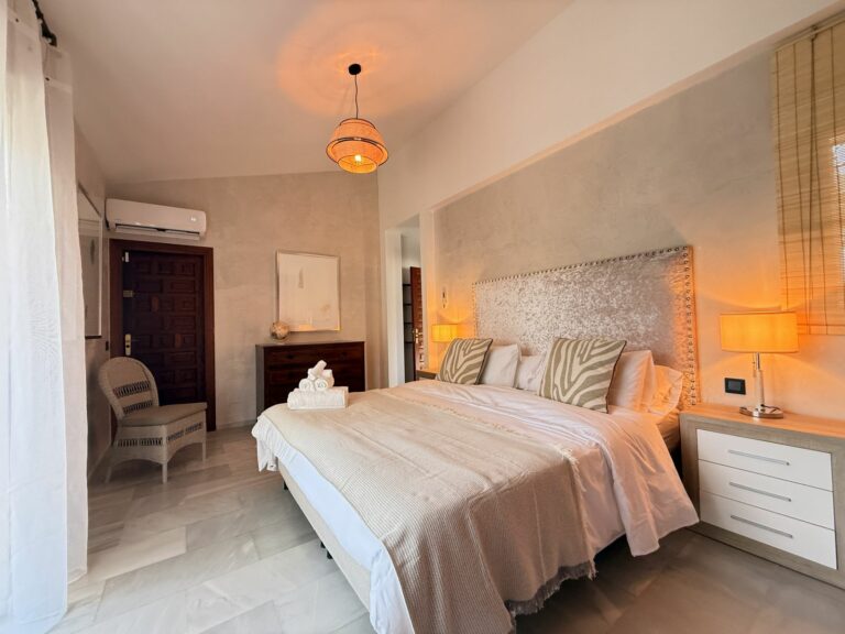 033491c7b4ff7aaed64ab5ffba498994 - 15