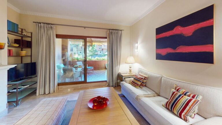 03c8ba064c9b8b65428d6ebc177aedf8 - 6