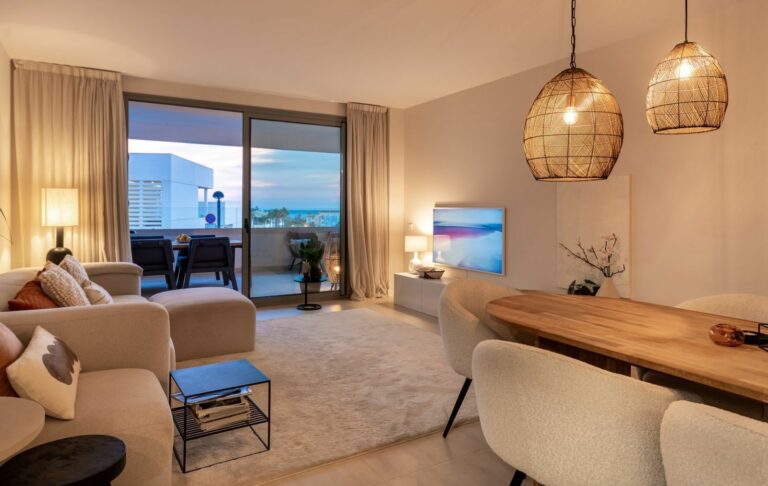 04c4e99439afa9e570e67848bd4b02dc - 15