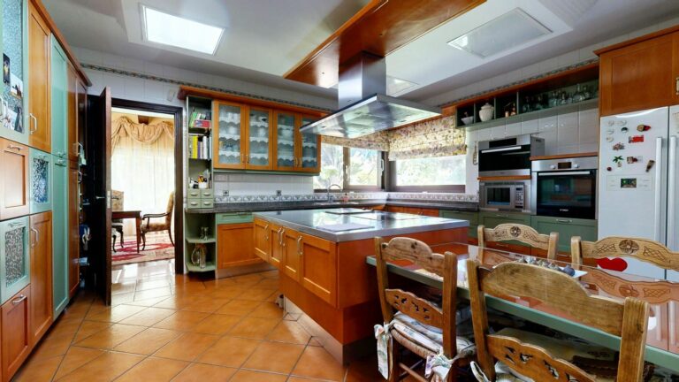 06003637c015299a54a8db7715c5e25c - 15