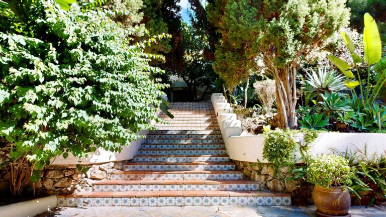 06003637c015299a54a8db7715c5e25c - 8