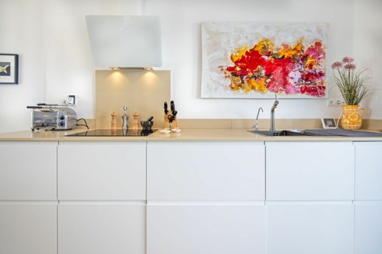 06cd2704eab786bd733bcca7d7558d43 - 11