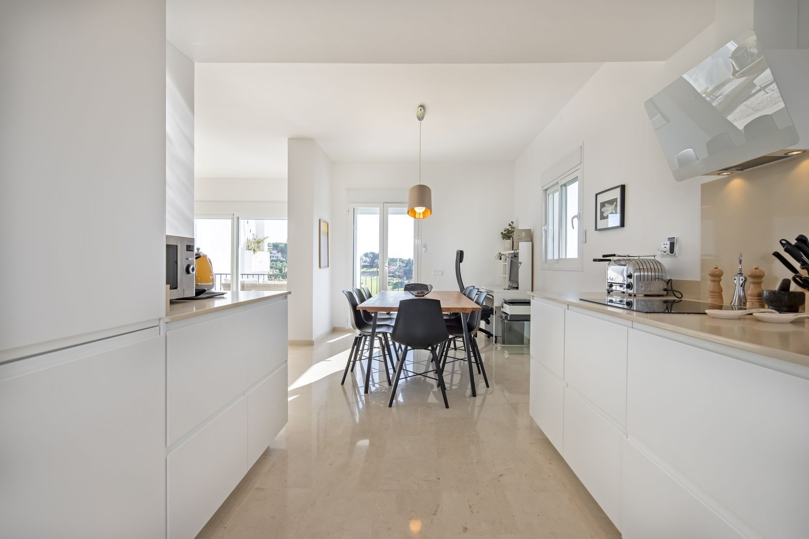 06cd2704eab786bd733bcca7d7558d43 - 14