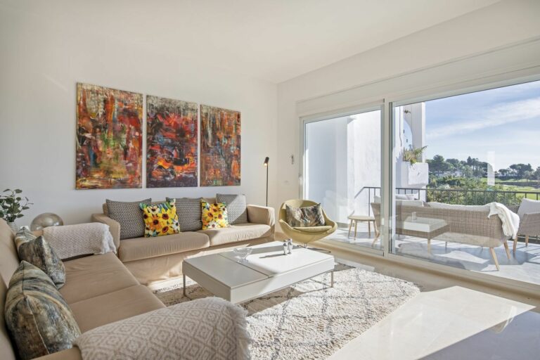 06cd2704eab786bd733bcca7d7558d43 - 15