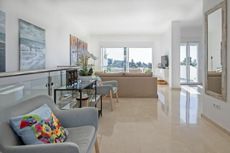 06cd2704eab786bd733bcca7d7558d43 - 3