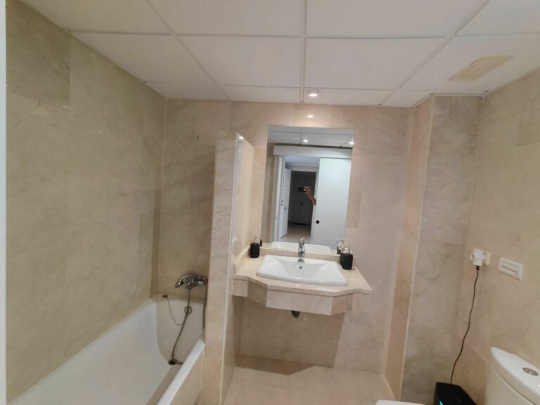 070cdb644b903a1b968fa15c680e89aa - 15