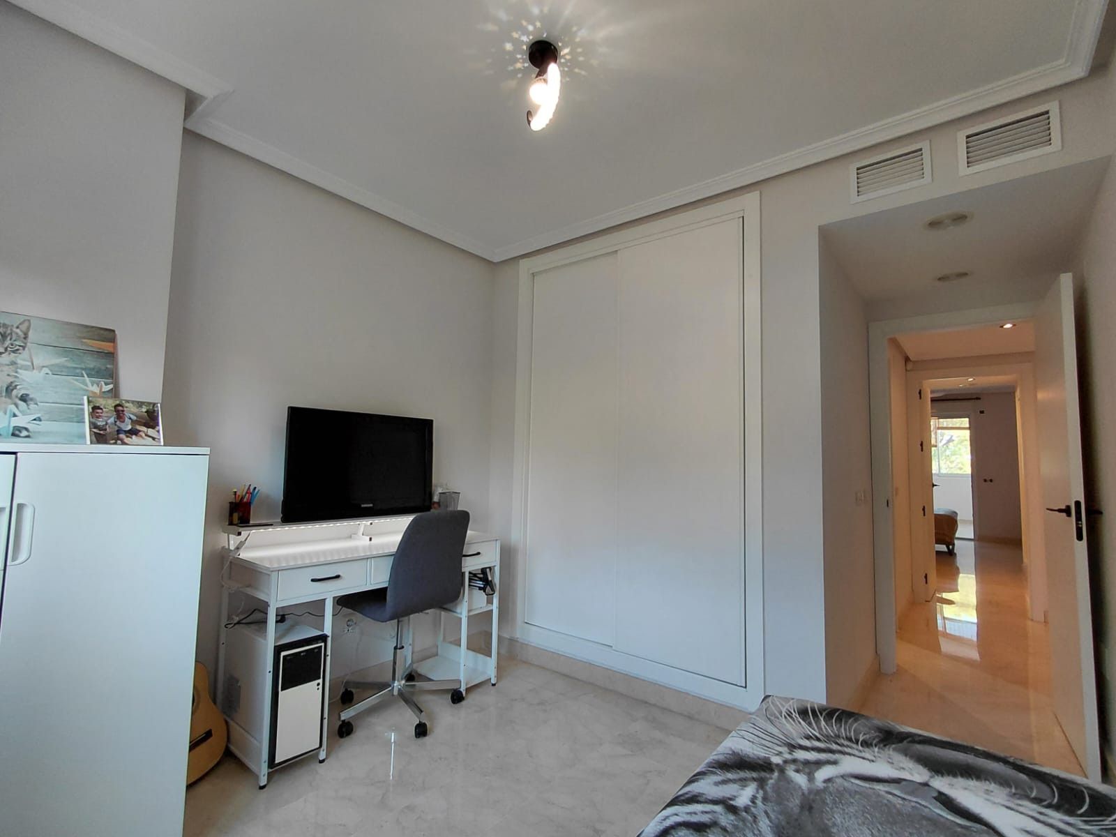 070cdb644b903a1b968fa15c680e89aa - 7