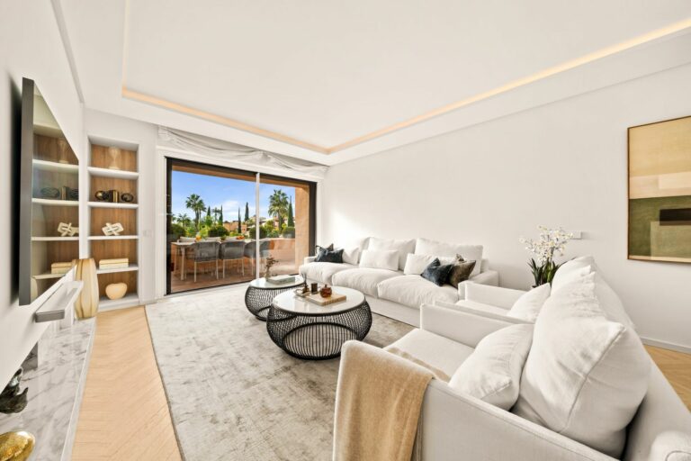 0731b57ba2d1ce8eb8c04092bd681bf7 - 1