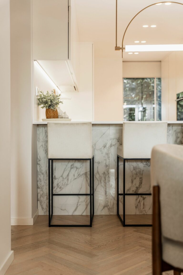 0731b57ba2d1ce8eb8c04092bd681bf7 - 10