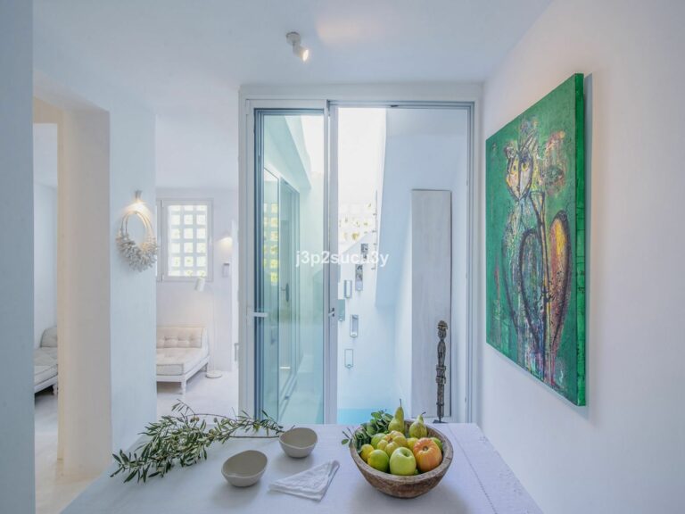 0737054d873e921d5b50d6c06fa72543 - 12