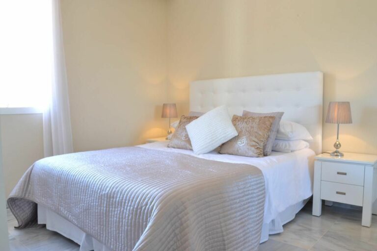 07faaea869300301553172e424fd2b8a - 13