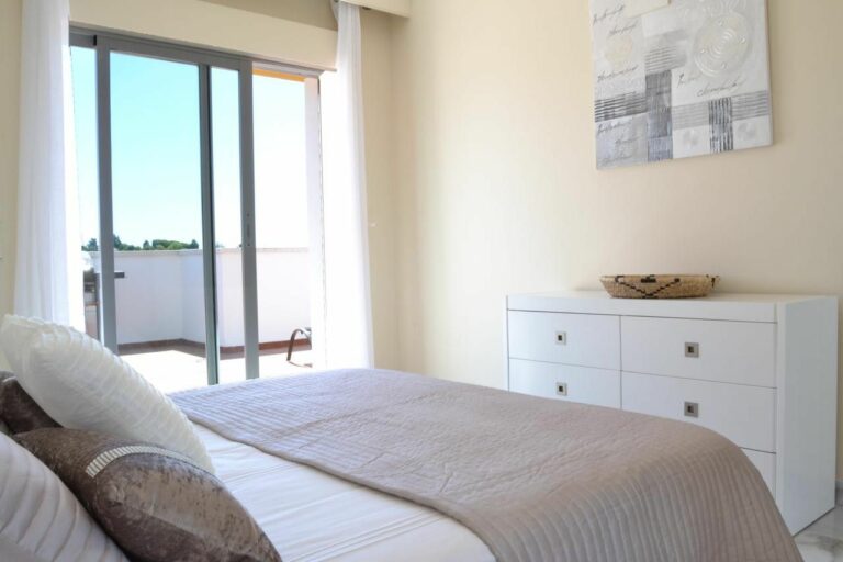 07faaea869300301553172e424fd2b8a - 14