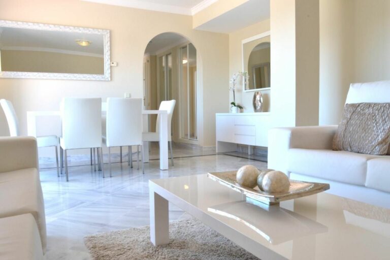 07faaea869300301553172e424fd2b8a - 4