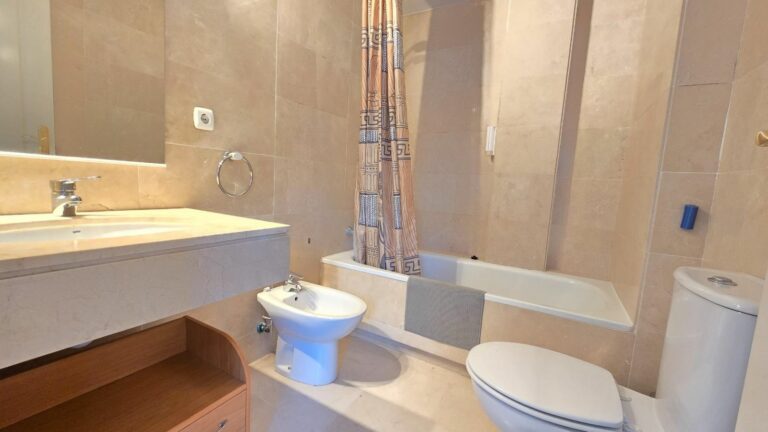 0b498426c25400302704e7c22d60da0a - 7