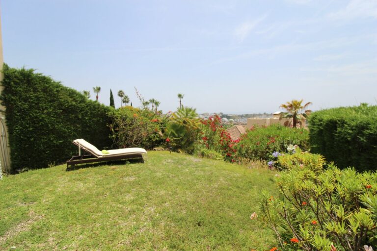 0c6d85edec484ea11dbf42a8fbe2393a - 1