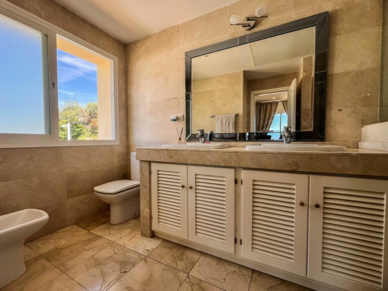 0d07be852c1c9863348ac90759caac37 - 14