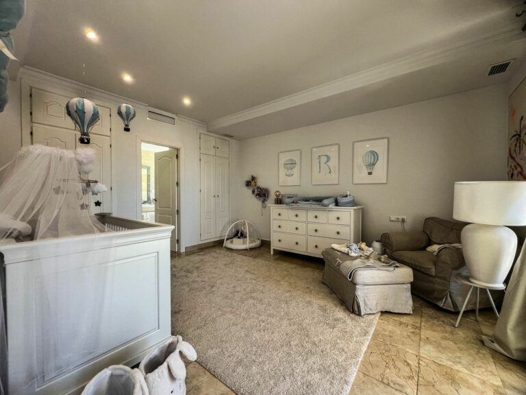 0d07be852c1c9863348ac90759caac37 - 15