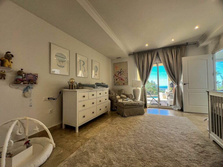 0d07be852c1c9863348ac90759caac37 - 3