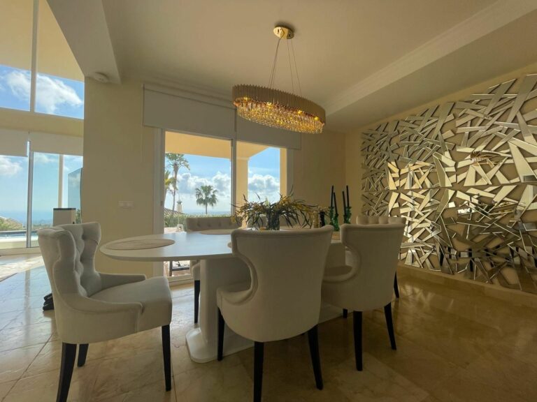 0d07be852c1c9863348ac90759caac37 - 4