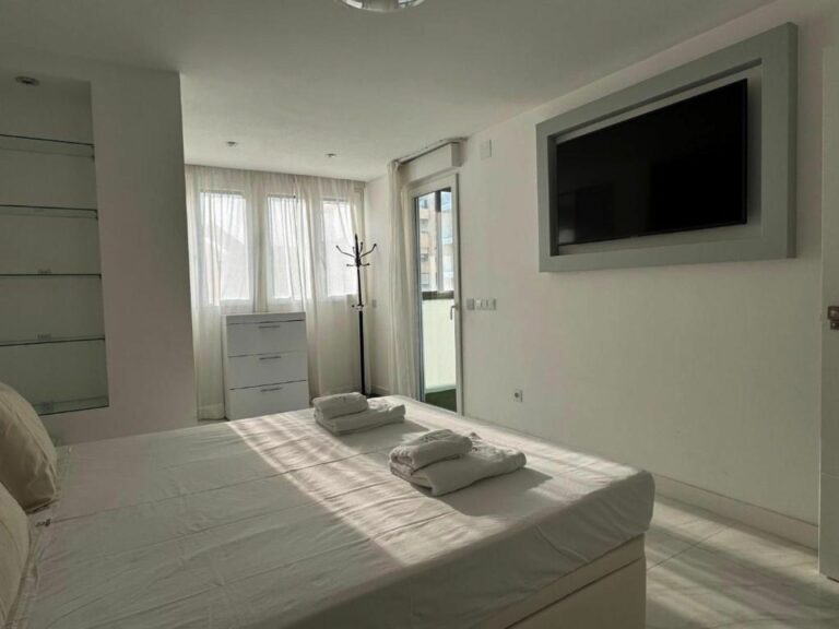 0e335f7de1d94db2a3c5d41ae5a68181 - 10