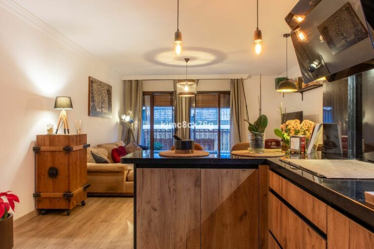 101448e1f8378f29a836694021e4e774 - 7