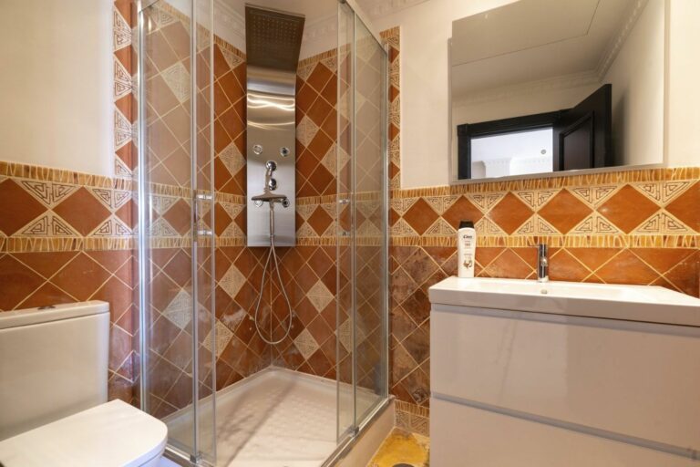 112b130396914924405356fc1f634719 - 16