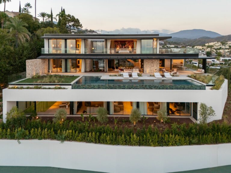 1151dcd864e97cb6cea565f88fbc00c8 - 2